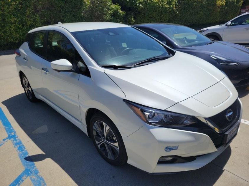 2021 NISSAN LEAF SV PLUS