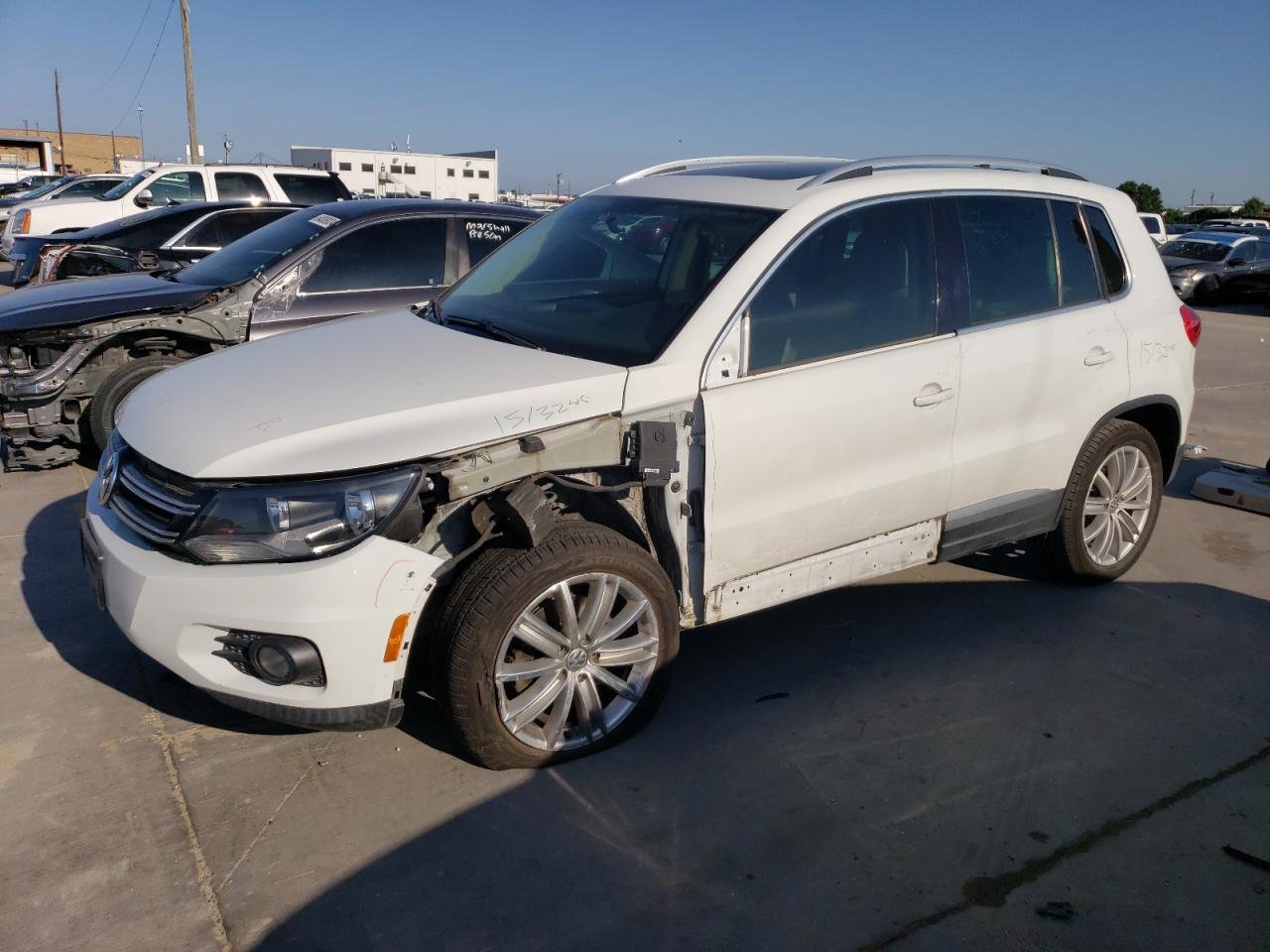 2015 VOLKSWAGEN TIGUAN S