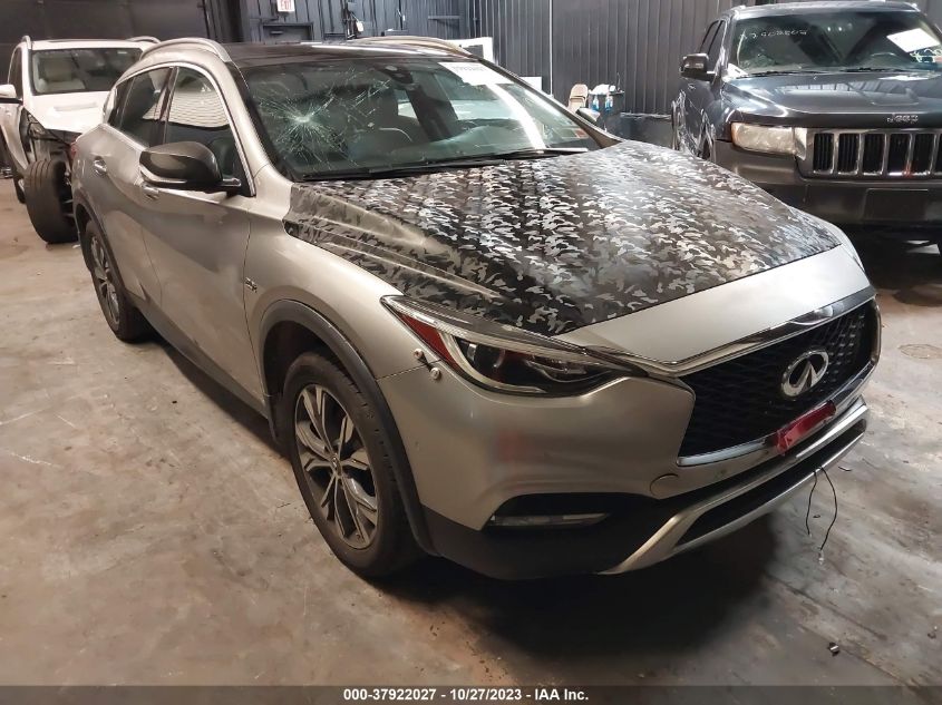 2017 INFINITI QX30 PREMIUM