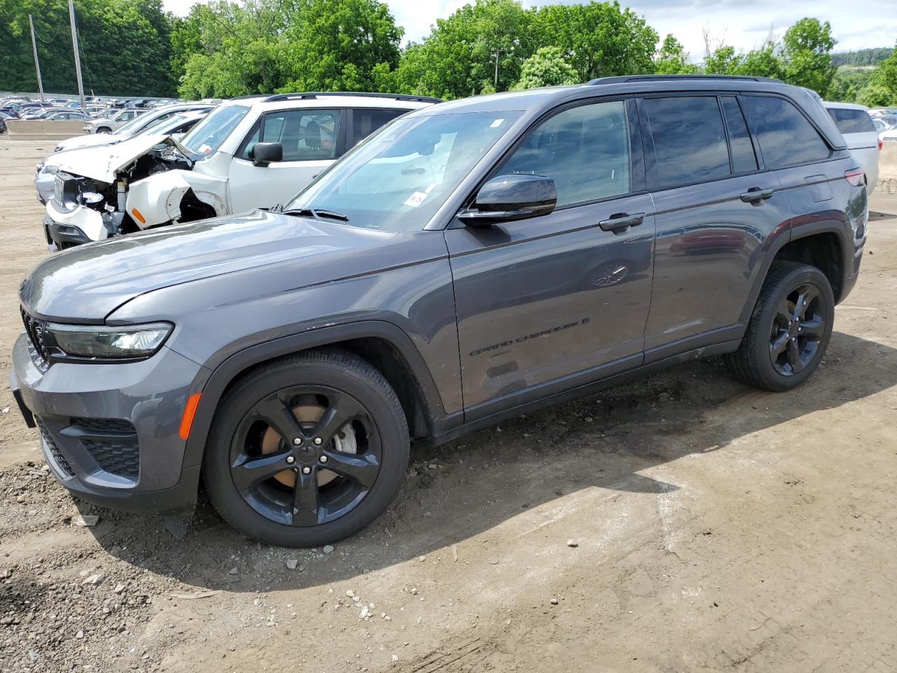 2023 JEEP GRAND CHEROKEE LAREDO