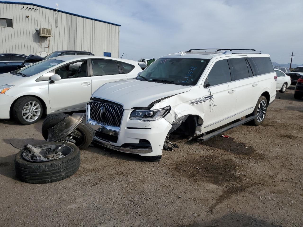 2023 LINCOLN NAVIGATOR L BLACK LABEL