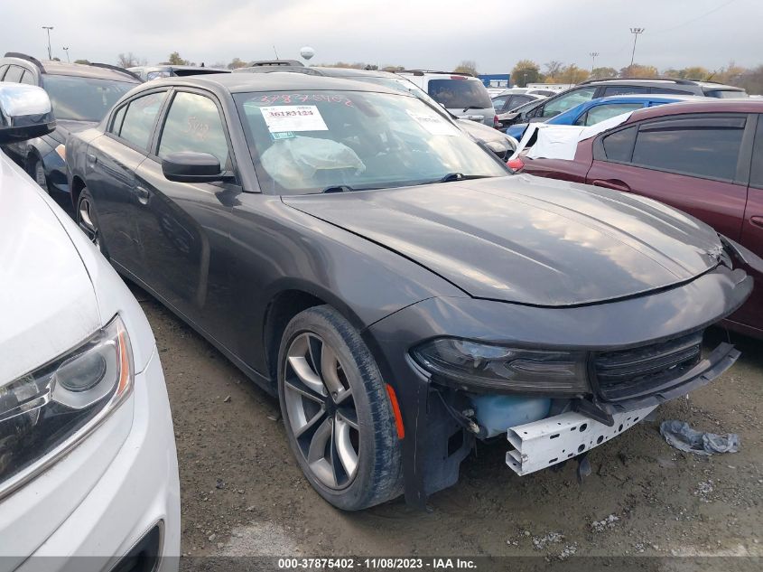 2017 DODGE CHARGER SE RWD