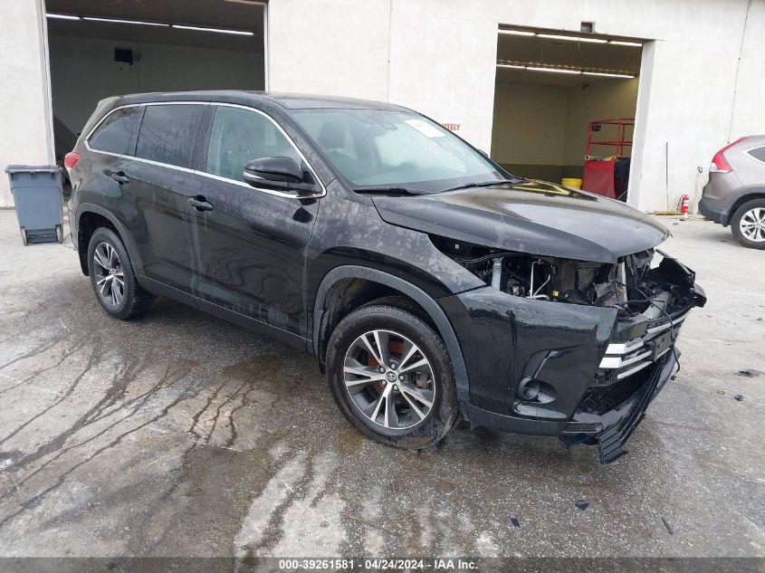 2019 TOYOTA HIGHLANDER LE