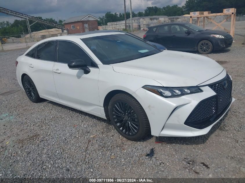 2020 TOYOTA AVALON HYBRID XSE