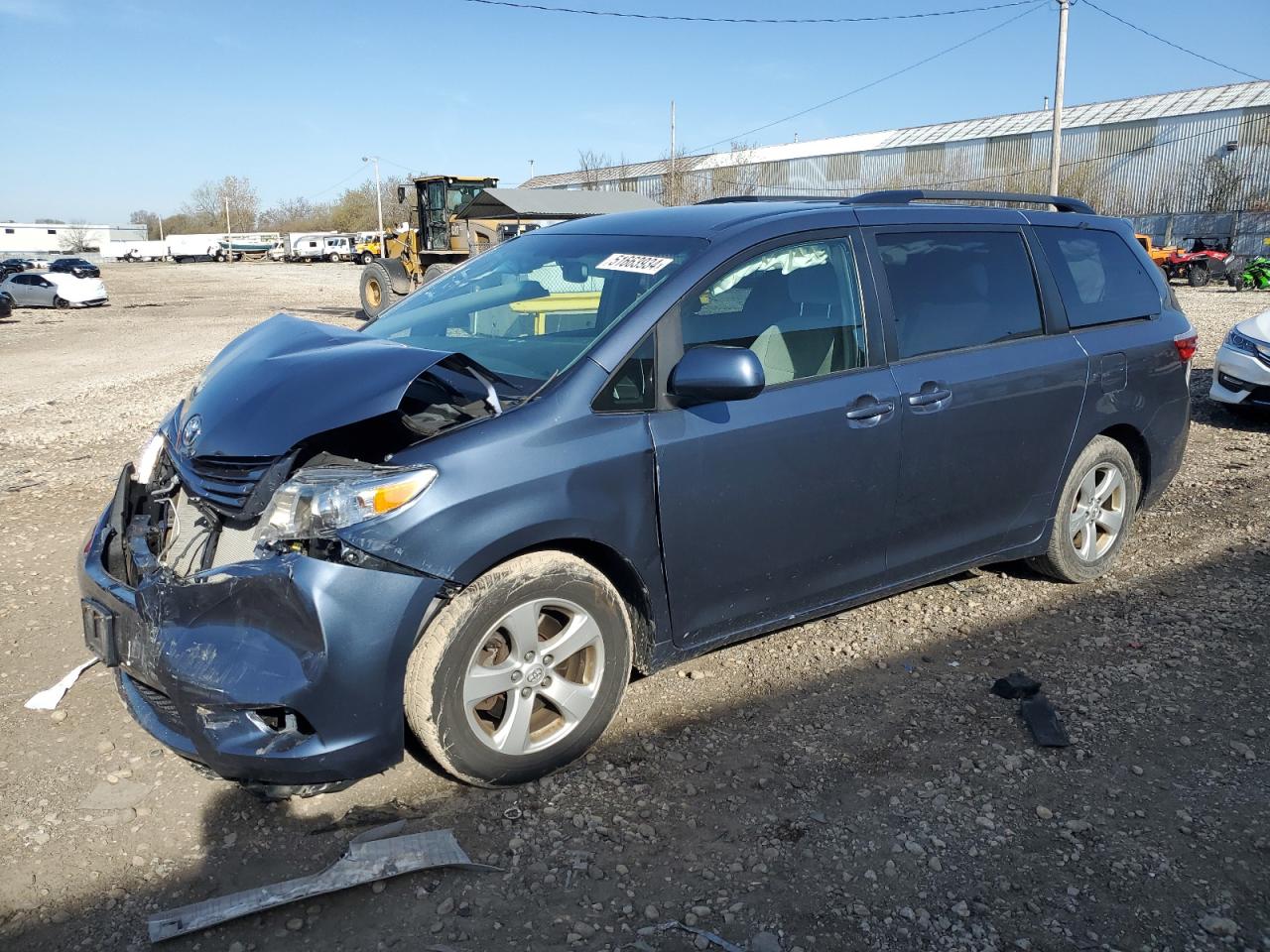 2015 TOYOTA SIENNA LE