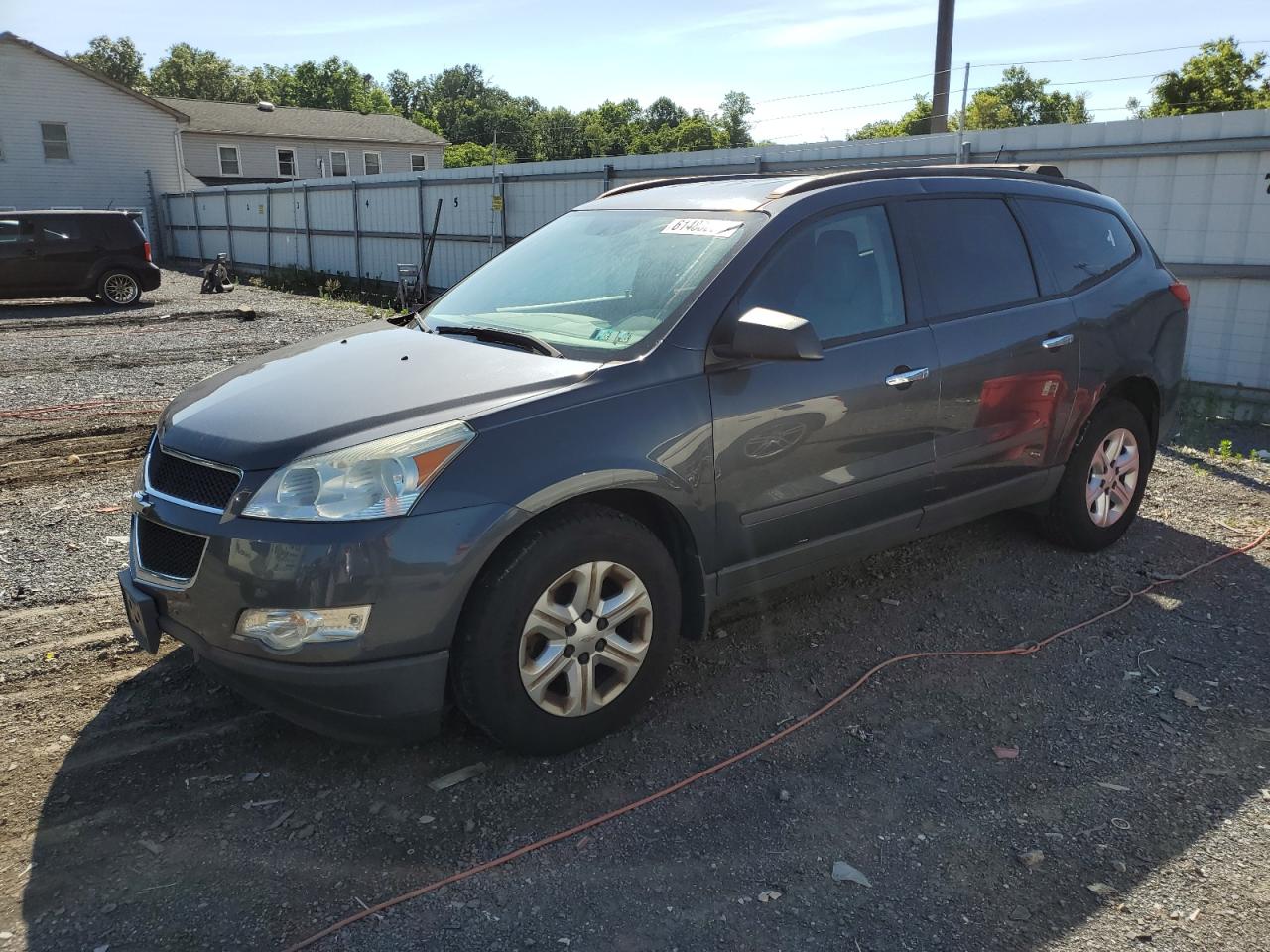 2011 CHEVROLET TRAVERSE LS