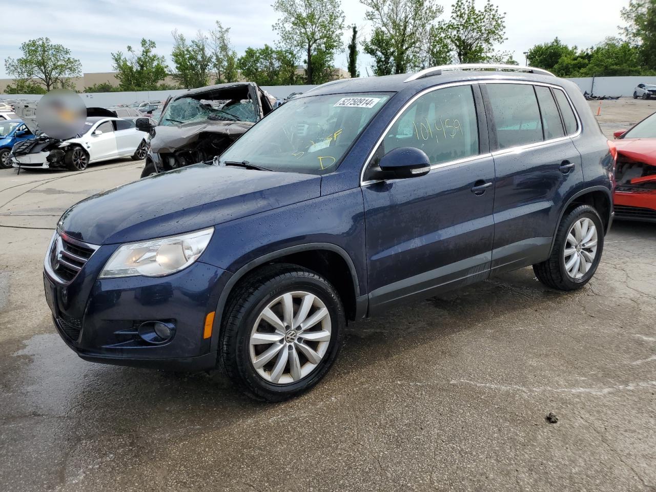 2011 VOLKSWAGEN TIGUAN S