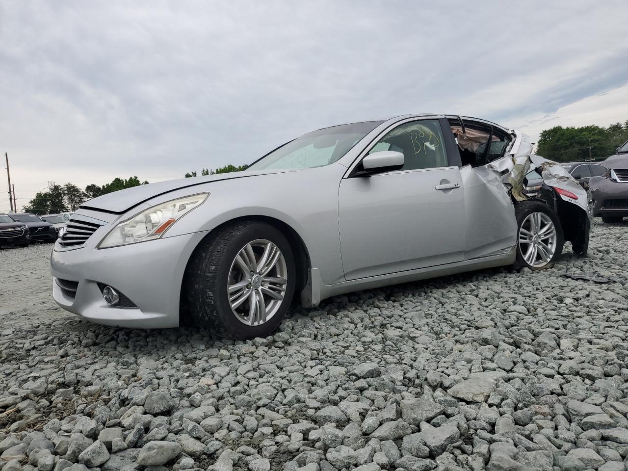 2013 INFINITI G37 BASE