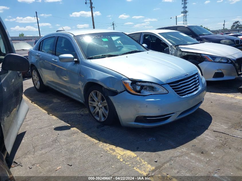 2013 CHRYSLER 200 LX