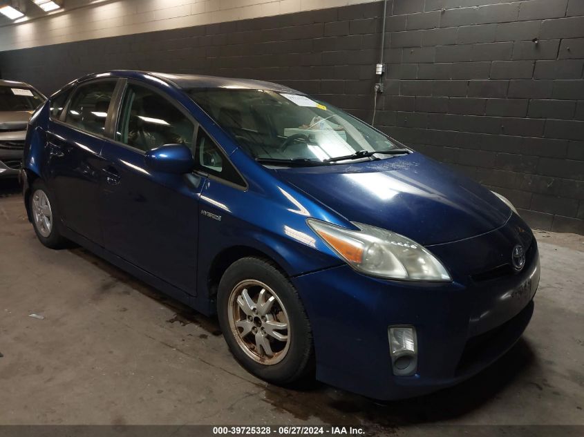 2010 TOYOTA PRIUS III