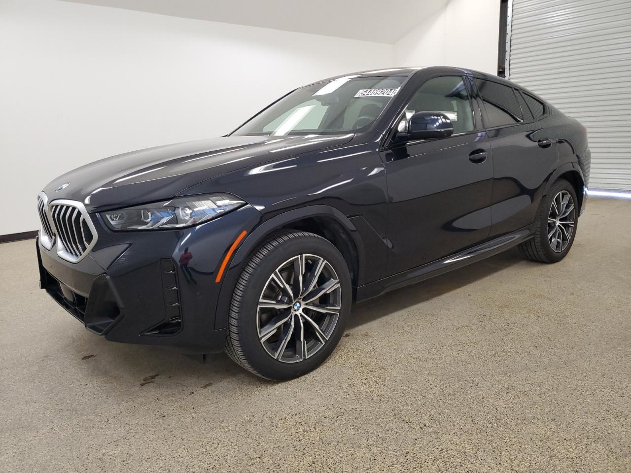 2024 BMW X6 XDRIVE40I