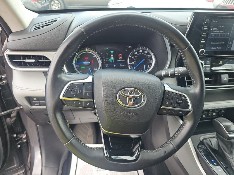 2021 TOYOTA HIGHLANDER HYBRID XLE