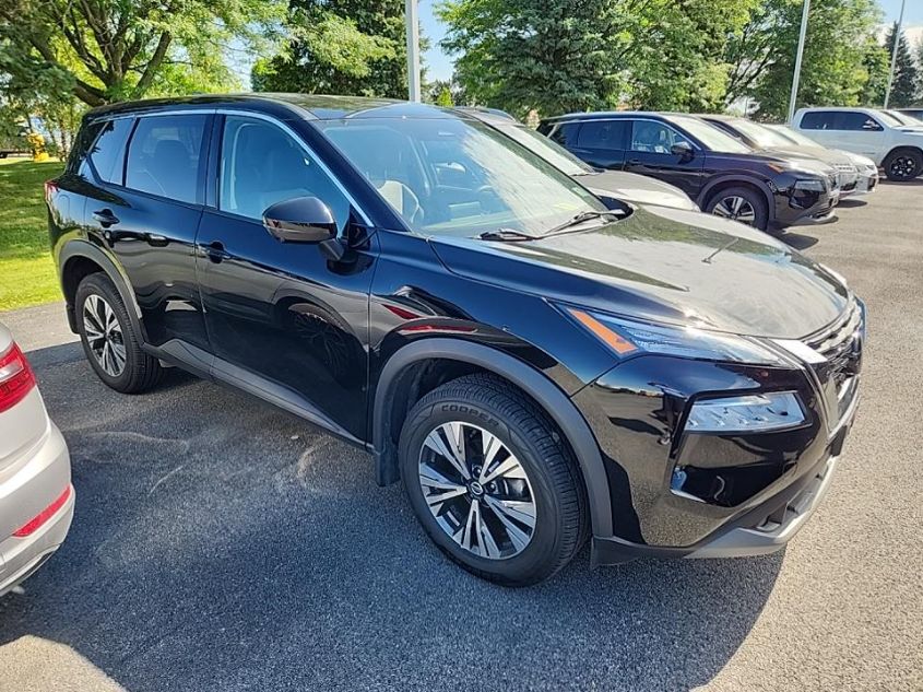 2021 NISSAN ROGUE SV