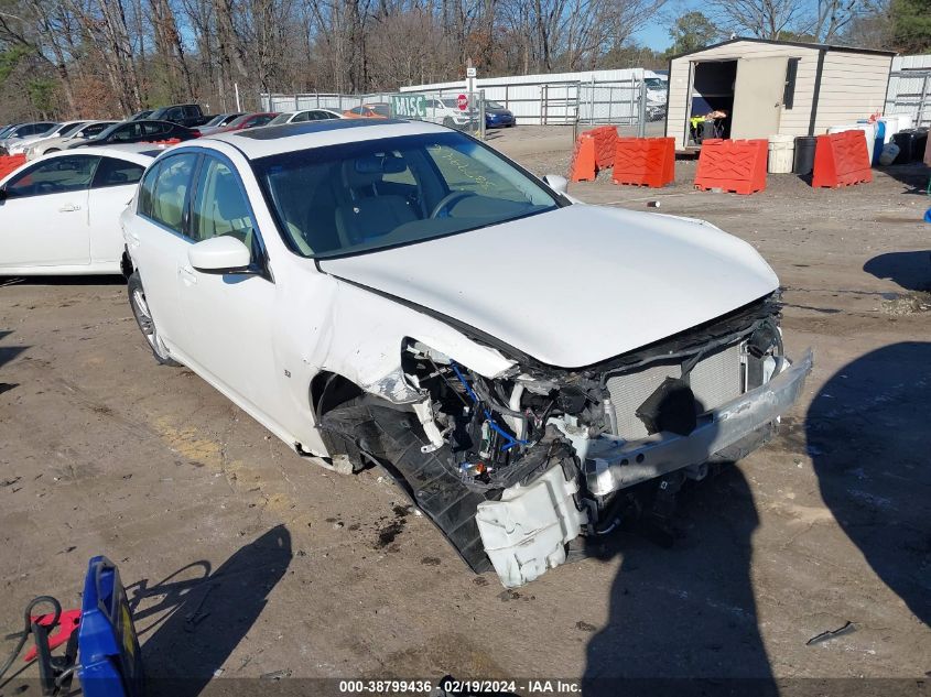 2015 INFINITI Q40