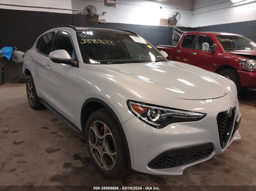 2022 ALFA ROMEO STELVIO SPRINT AWD