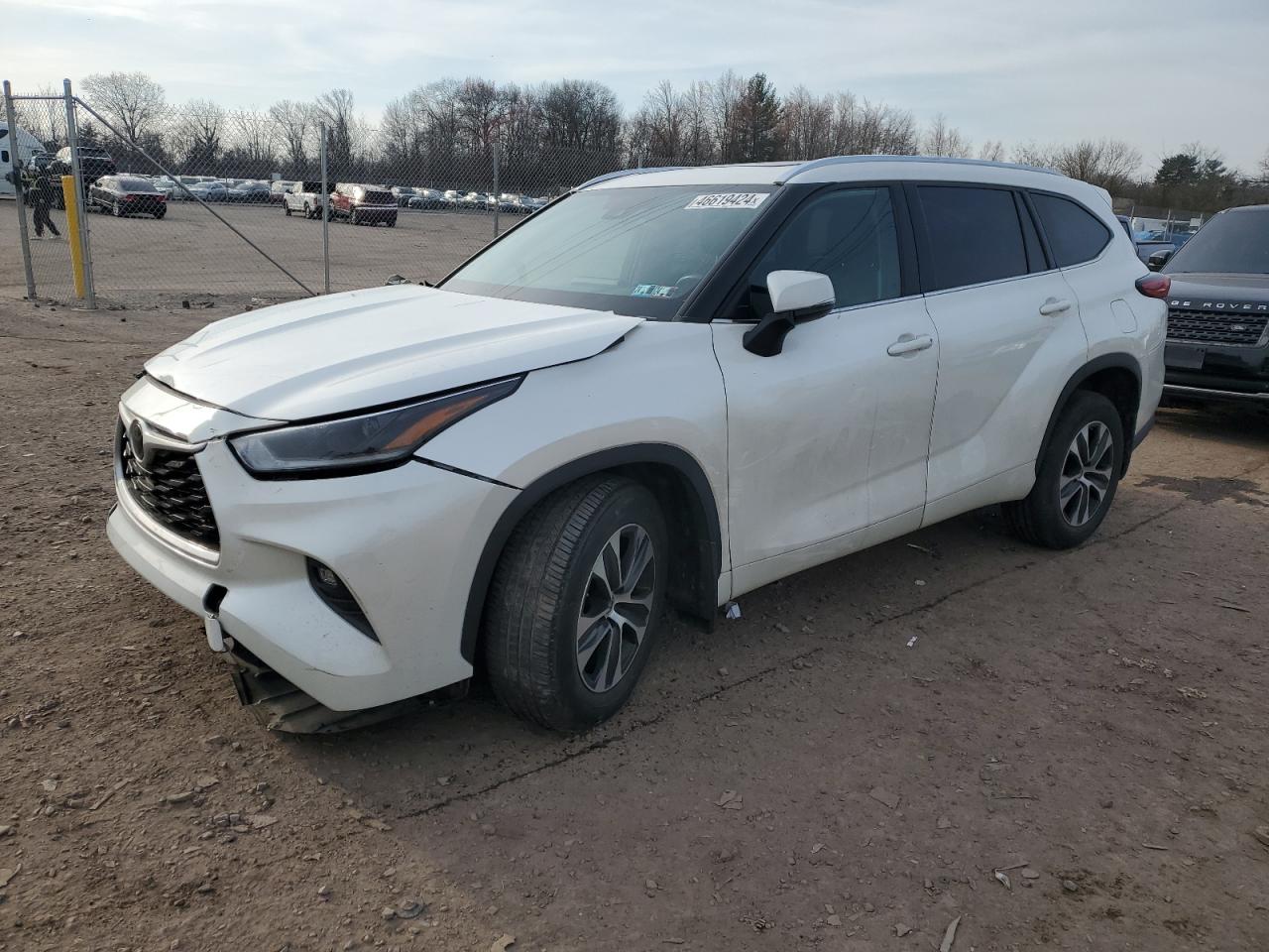 2021 TOYOTA HIGHLANDER XLE