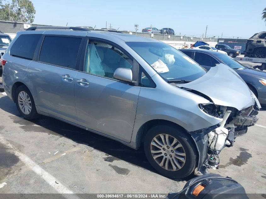 2016 TOYOTA SIENNA XLE 8 PASSENGER