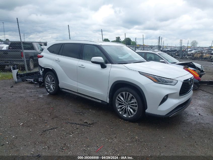 2022 TOYOTA HIGHLANDER PLATINUM