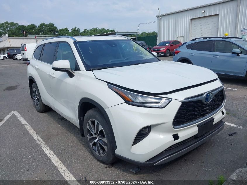 2020 TOYOTA HIGHLANDER HYBRID XLE