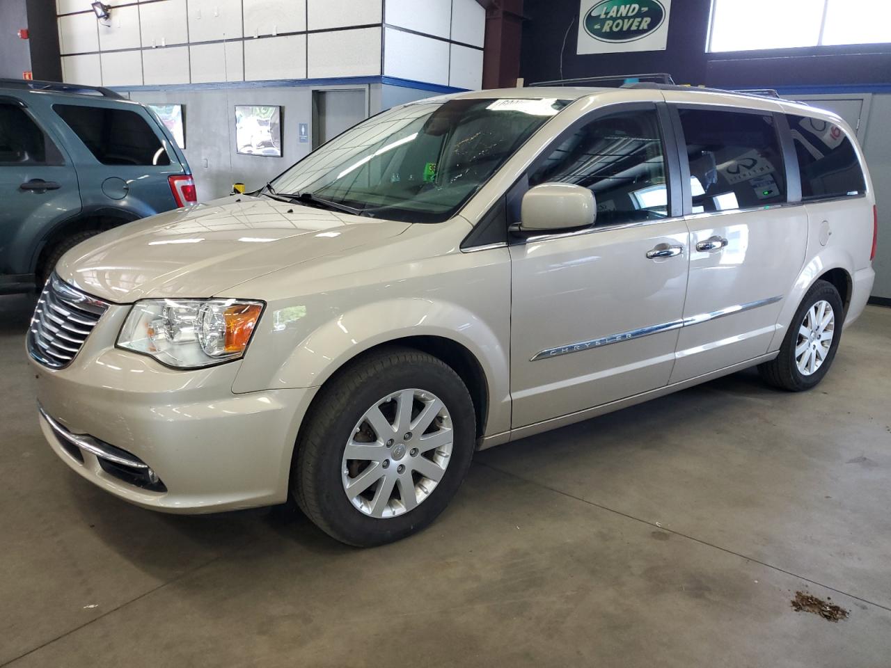 2015 CHRYSLER TOWN & COUNTRY TOURING