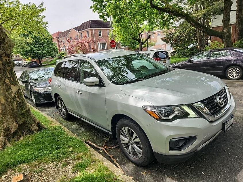 2020 NISSAN PATHFINDER S