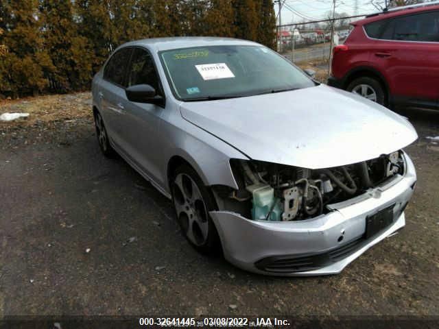 2011 VOLKSWAGEN JETTA 2.0L S