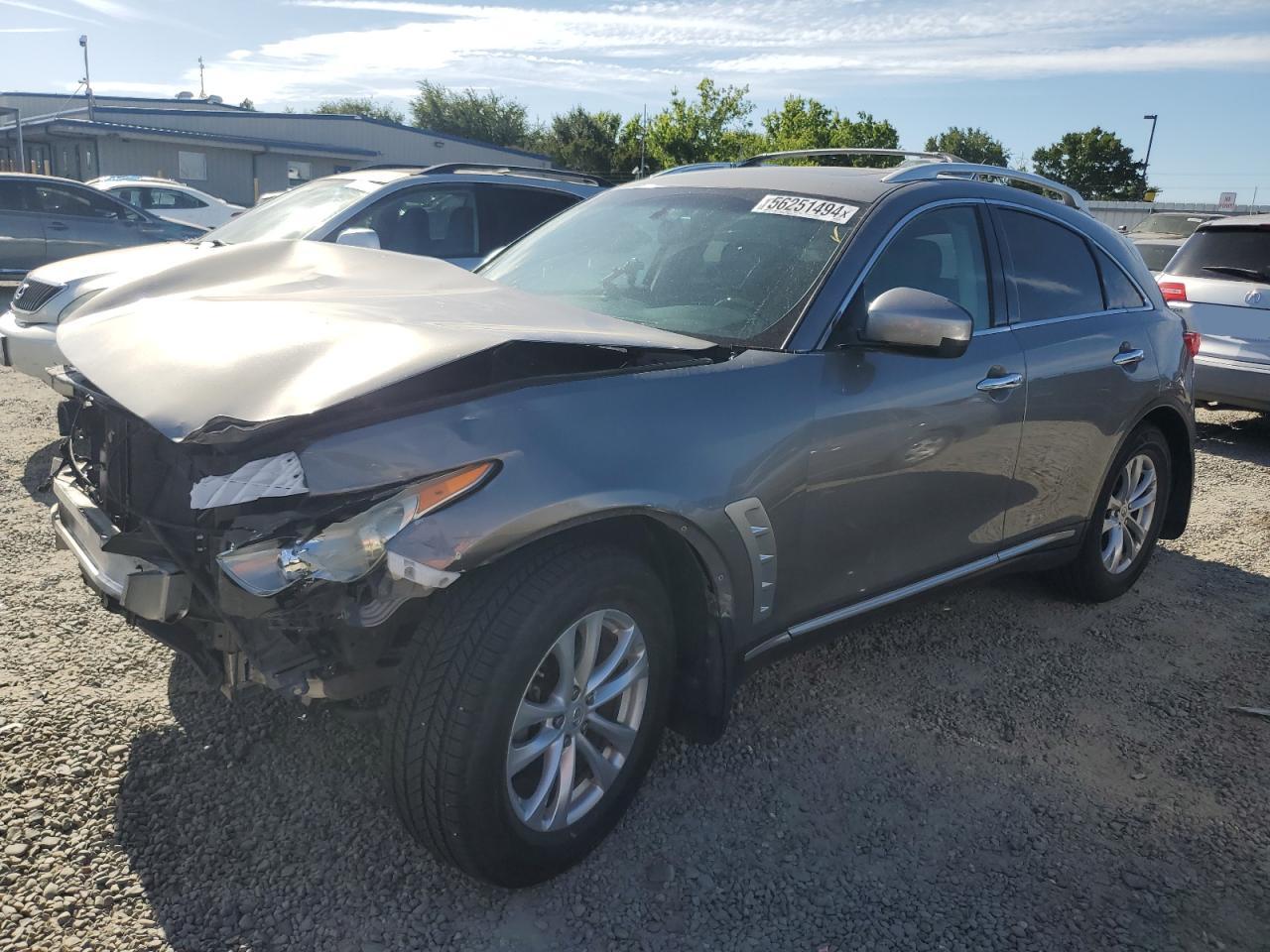 2010 INFINITI FX35