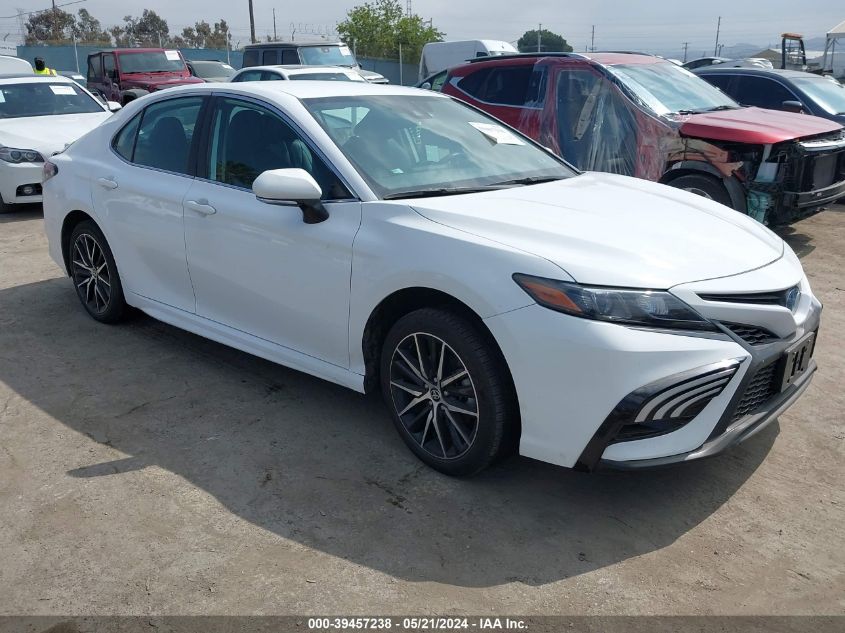 2022 TOYOTA CAMRY SE HYBRID