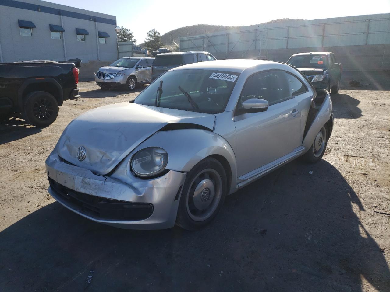 2013 VOLKSWAGEN BEETLE