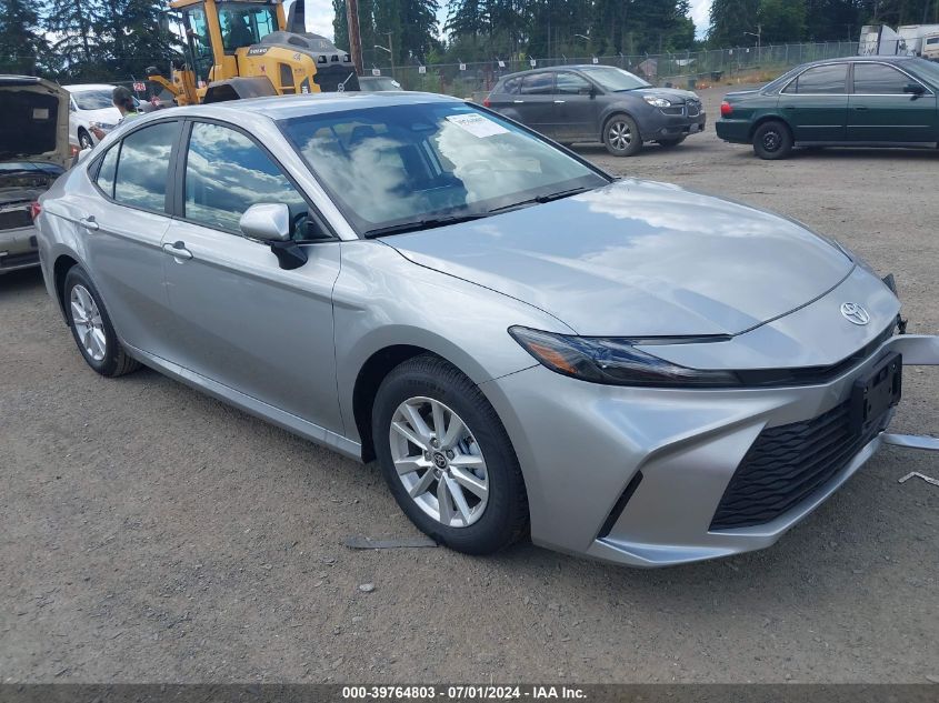 2025 TOYOTA CAMRY LE