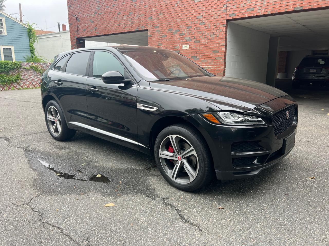 2017 JAGUAR F-PACE S