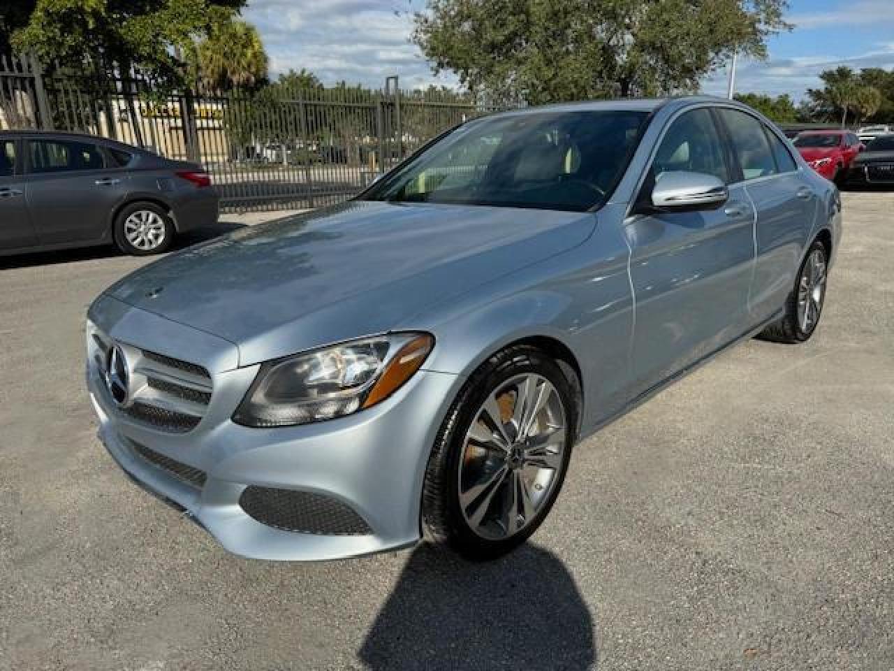 2018 MERCEDES-BENZ C 300