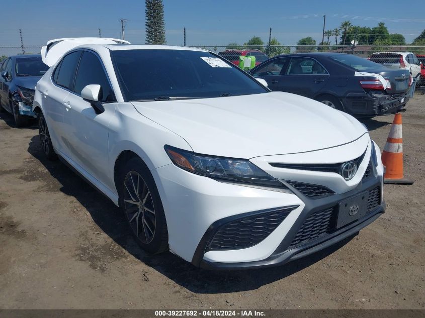 2021 TOYOTA CAMRY SE