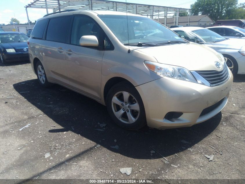 2011 TOYOTA SIENNA LE V6