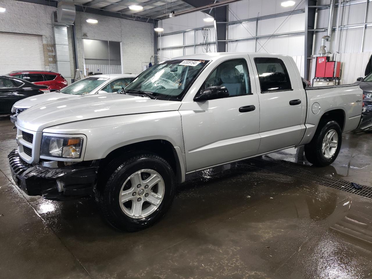 2011 DODGE DAKOTA SLT