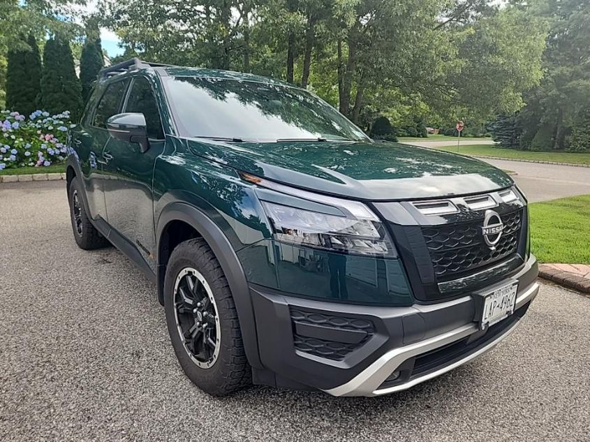 2023 NISSAN PATHFINDER SV