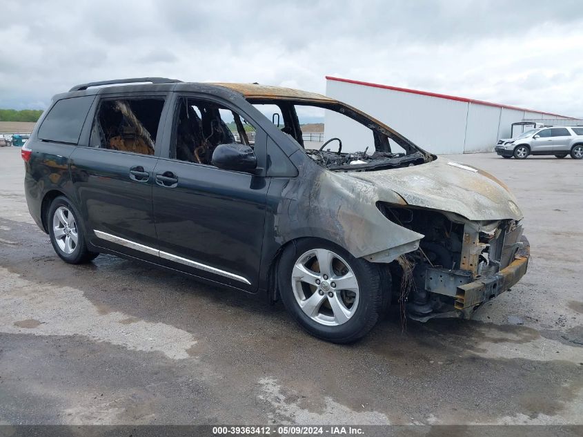 2017 TOYOTA SIENNA LE 8 PASSENGER