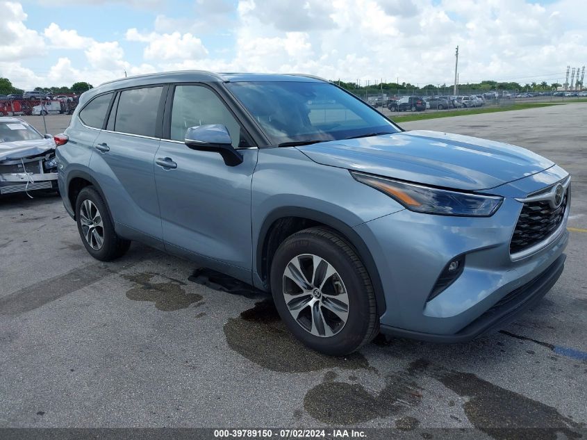 2023 TOYOTA HIGHLANDER XLE