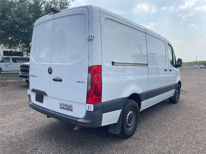 2022 MERCEDES-BENZ SPRINTER 1500 STANDARD ROOF I4