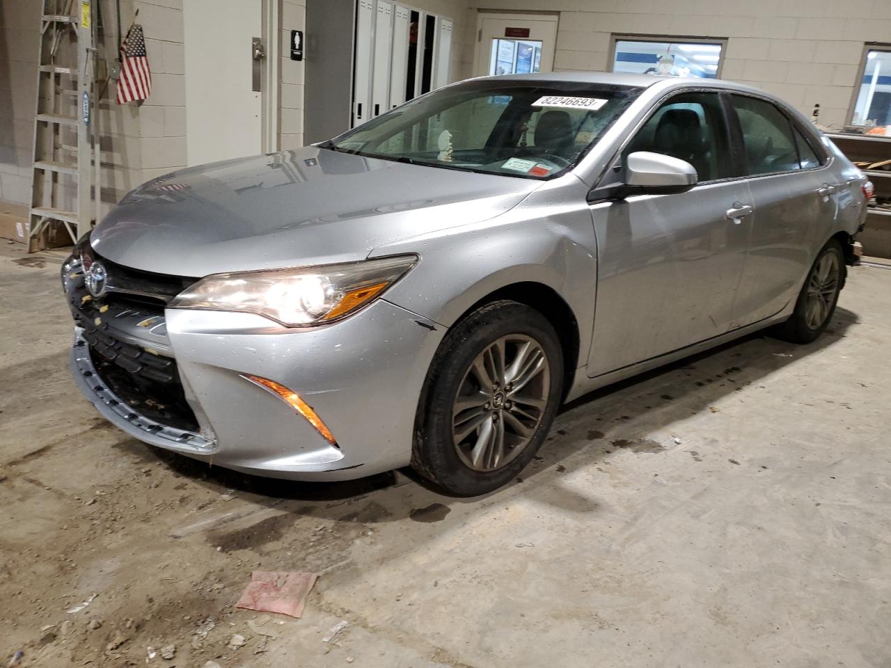 2015 TOYOTA CAMRY LE