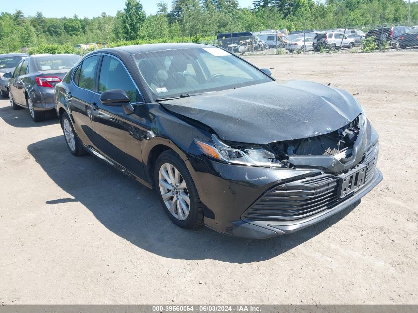 2018 TOYOTA CAMRY LE