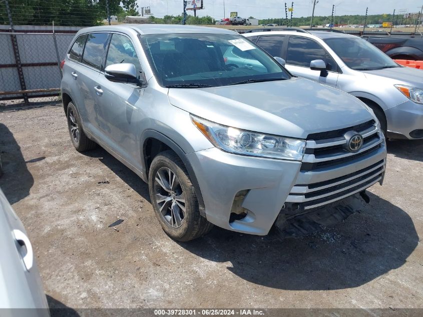 2017 TOYOTA HIGHLANDER LE