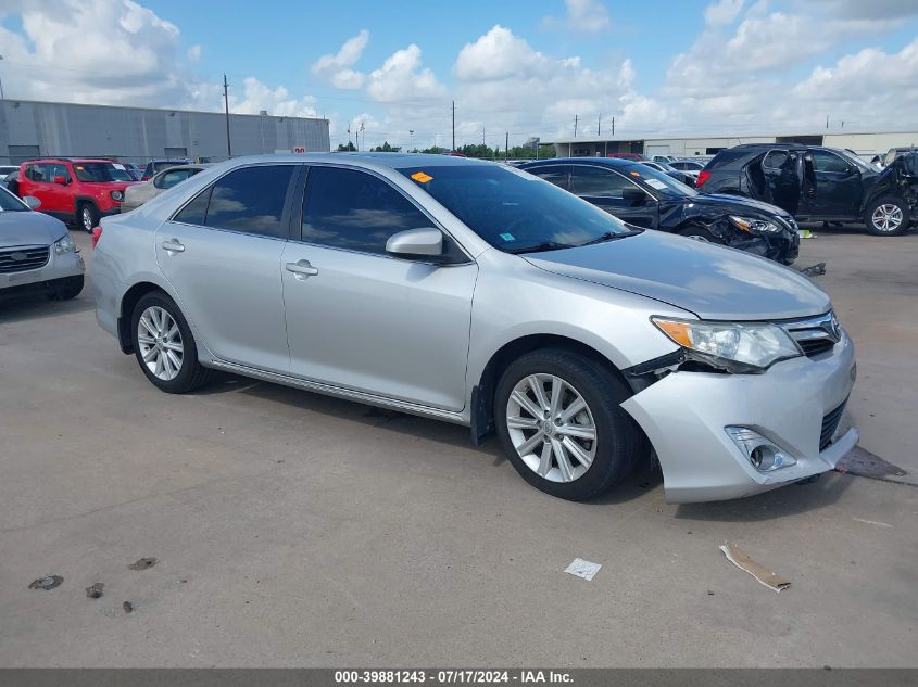 2014 TOYOTA CAMRY XLE