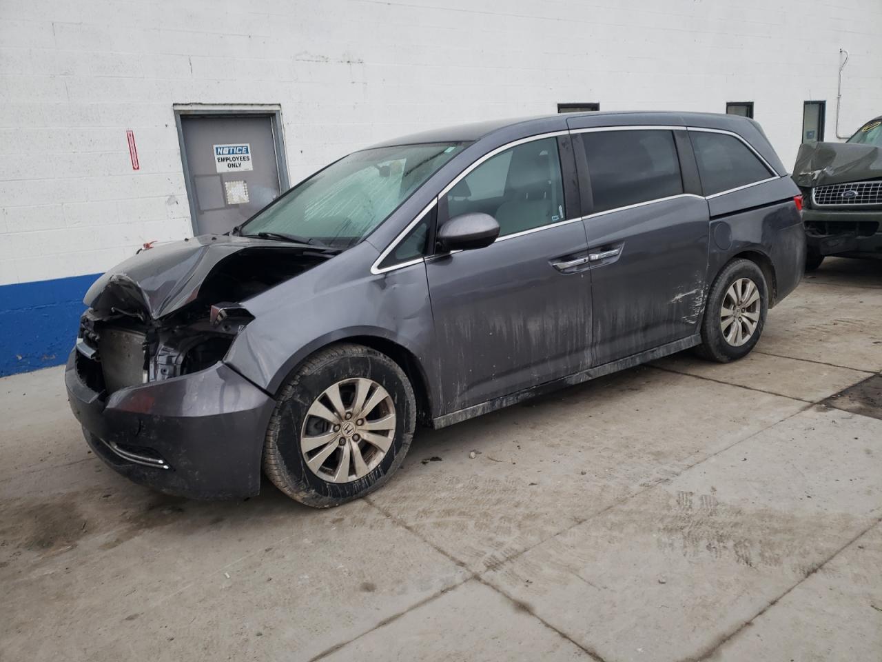 2016 HONDA ODYSSEY SE