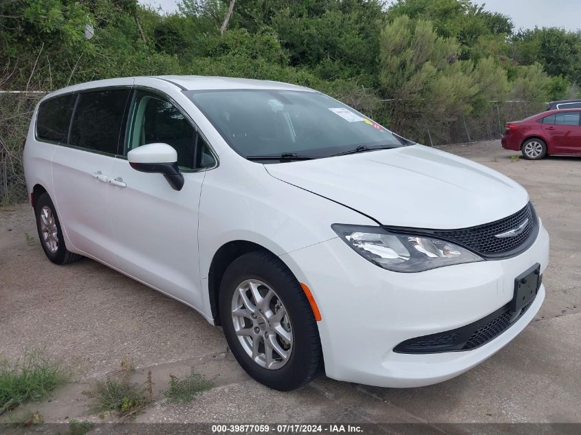 2022 CHRYSLER VOYAGER LX