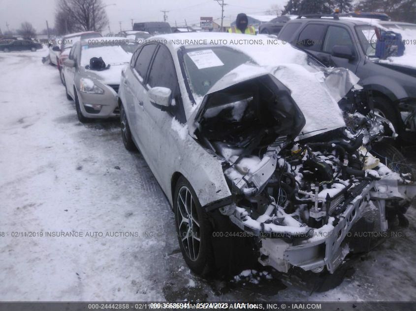 2017 FORD FOCUS SEL