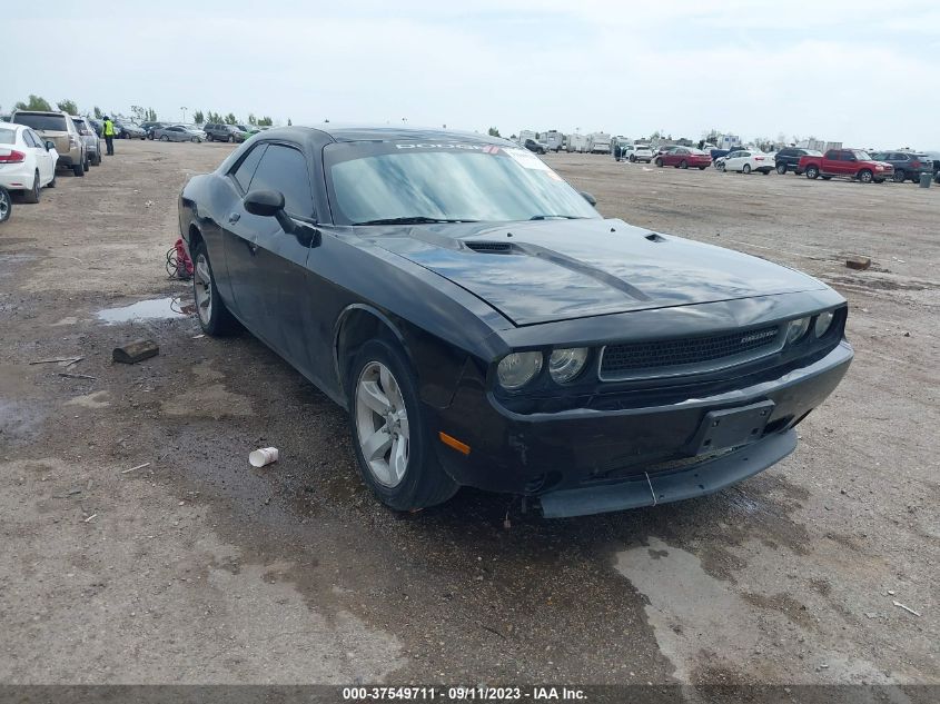 2013 DODGE CHALLENGER SXT