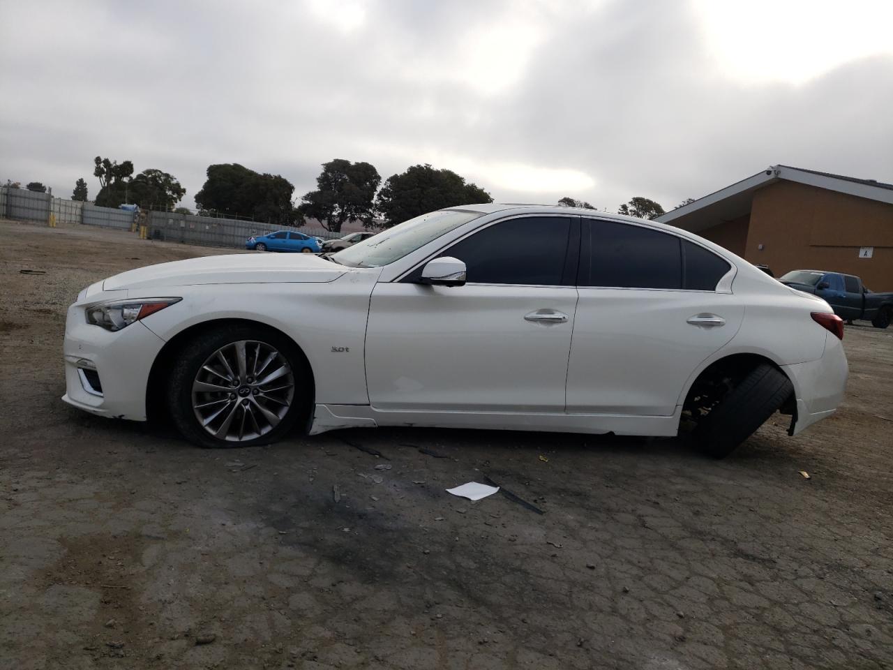 2018 INFINITI Q50 LUXE