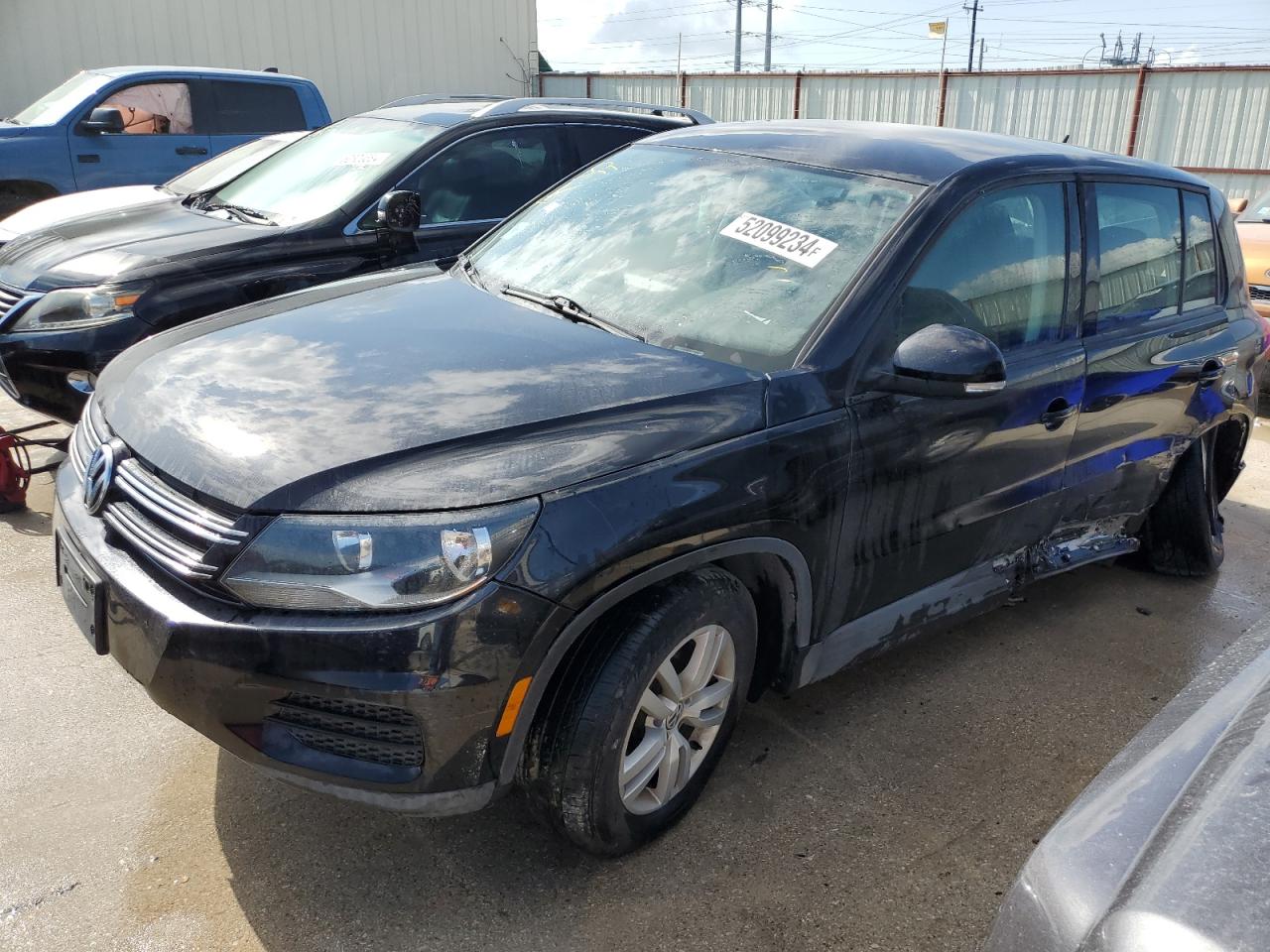 2014 VOLKSWAGEN TIGUAN S