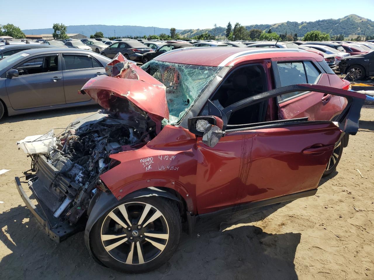 2018 NISSAN KICKS S